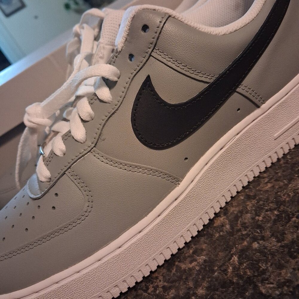 Nike Air Force One '07 Smoke Grey Navy Size 9M
